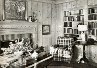 the living room of George Burns and Gracie Allen