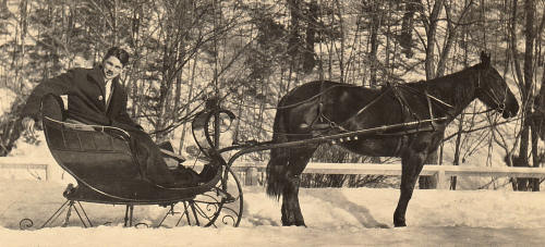  Thomas a Kempis pulling RSW in sleigh. 