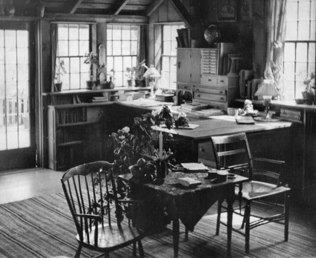 Old picture of the studio's desk corner